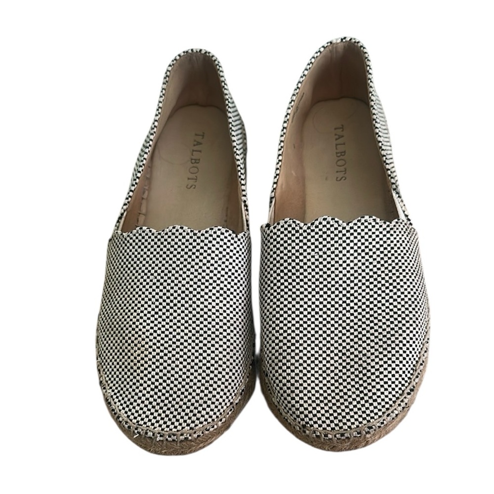 TALBOTS Izzy  Ivory/Black Checkered Scalloped
ESPADRILLES Size 8 M